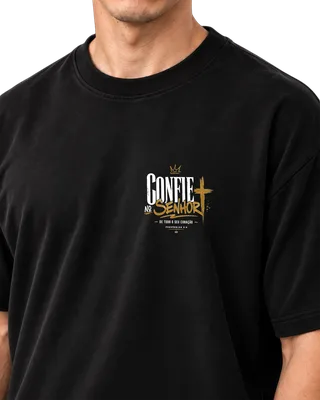 Camiseta Oversized Confia no senhor — costas