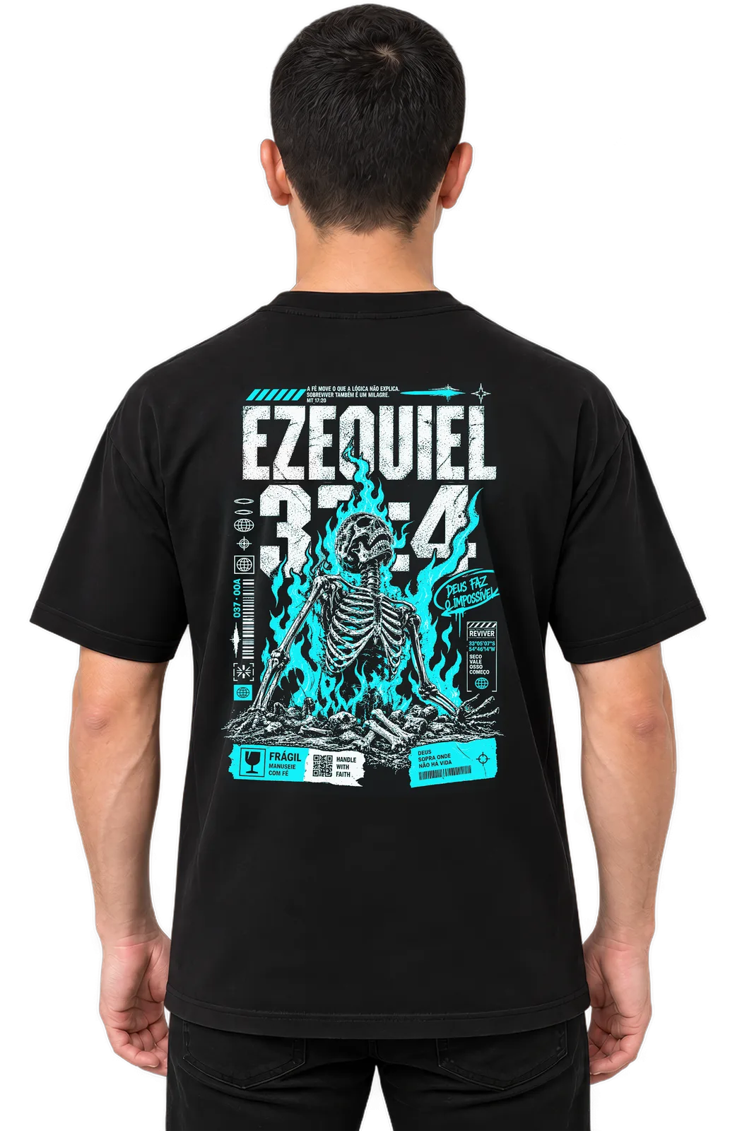 Camiseta Oversized Vale de ossos — Preta — foto 1 de 3